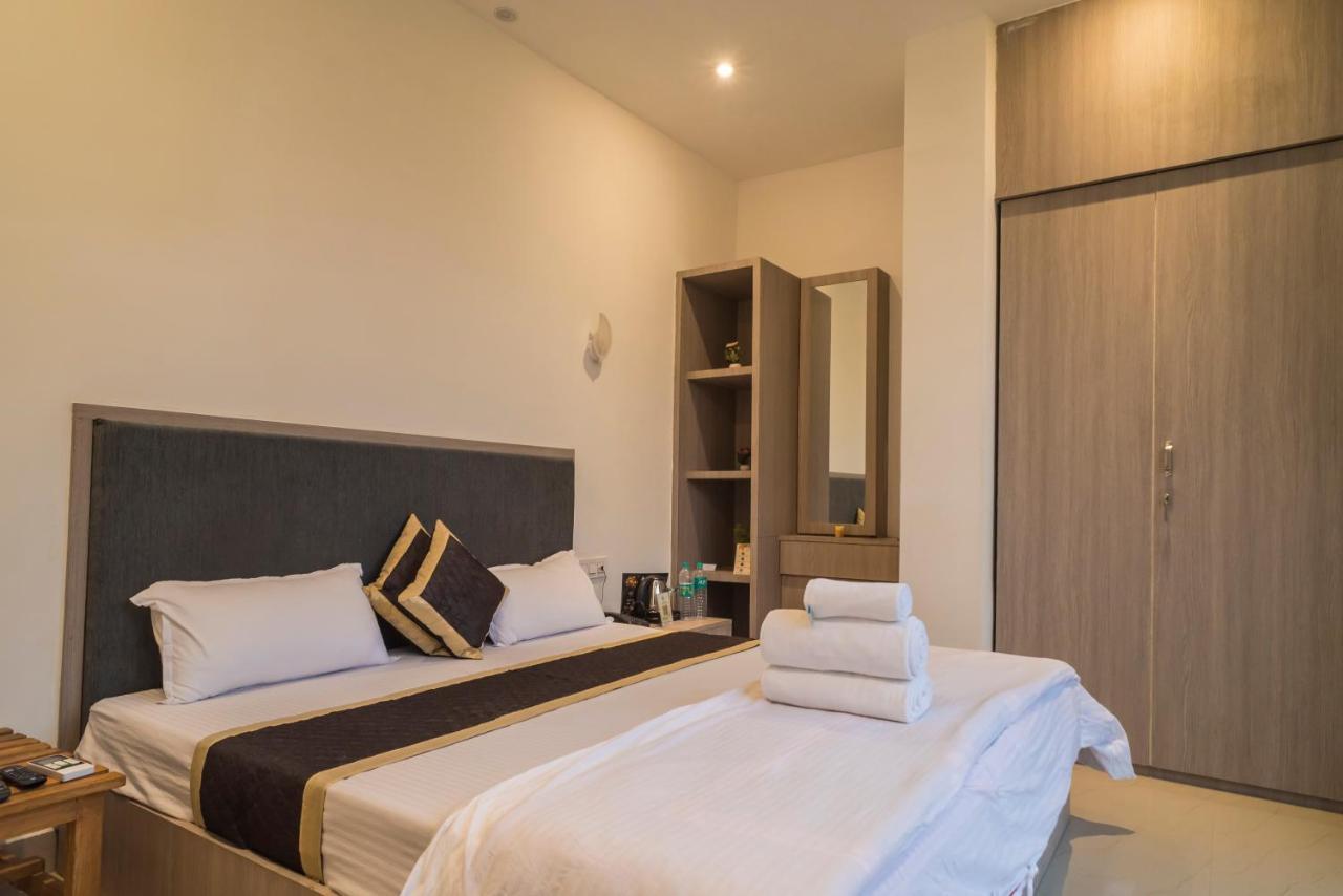 Tusker Tea County Otel Chālsa Dış mekan fotoğraf