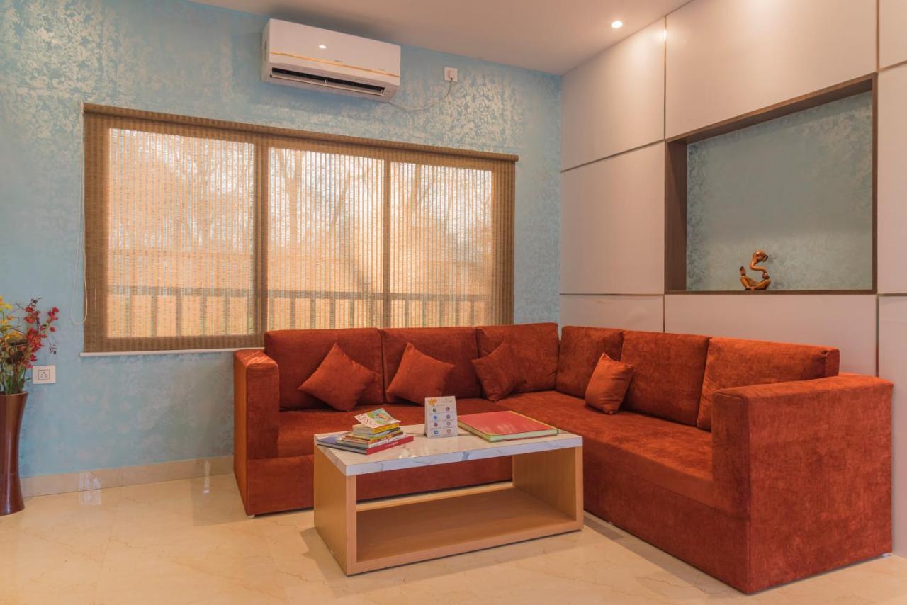 Tusker Tea County Otel Chālsa Dış mekan fotoğraf