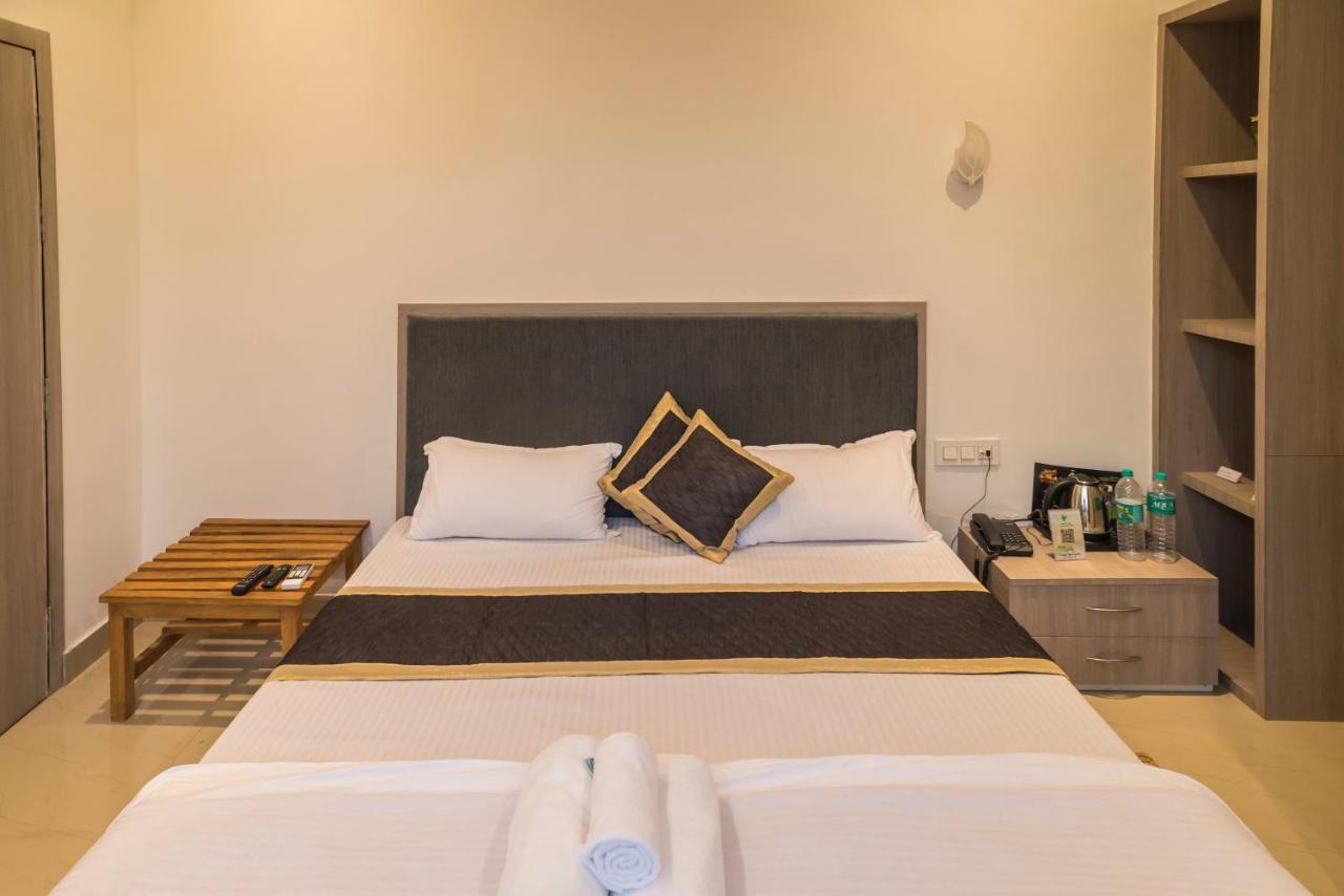 Tusker Tea County Otel Chālsa Dış mekan fotoğraf